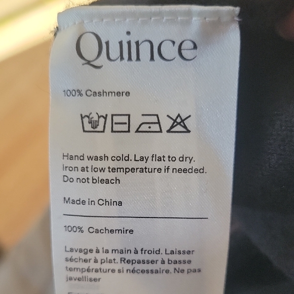 Quince Mongolian Cashmere Black Crew Neck Sweater - Picture 8 of 15